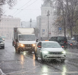 В Петербурге ожидается сильный ветер и гололедица