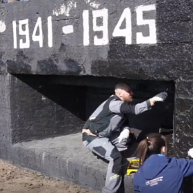 На въезде в Колпино привели в порядок ДОТ