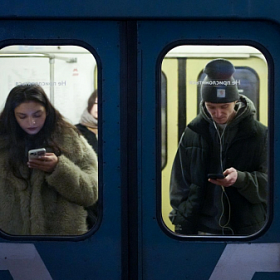 Психолог назвала способы успокоиться, если вы застряли в метро